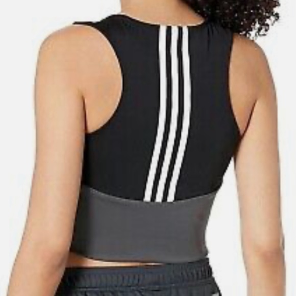 Brand New Adidas DESIGNED TO MOVE COLORBLOCK 3-STRIPES CROP TOP - Picture 12 of 15
